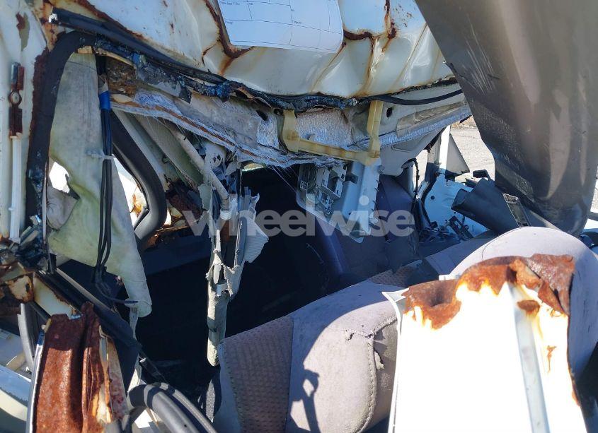 Photo 8 of 2015 Nissan Altima 2.5 SV (VIN 1N4AL3AP9FC180939)