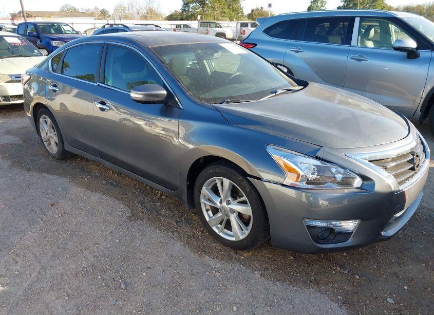 2015 Nissan Altima 2.5 SV (VIN 1N4AL3AP9FC193481) main photo