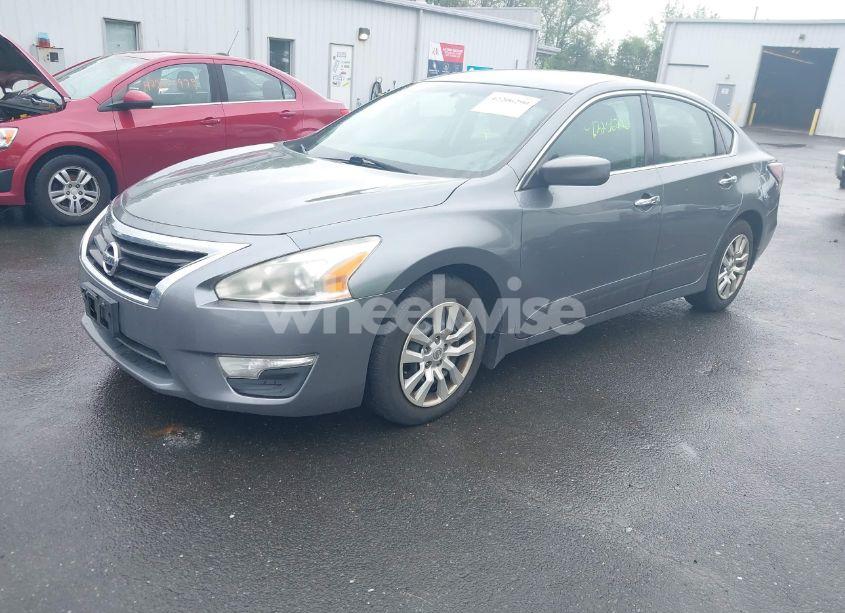 Photo 2 of 2015 Nissan Altima 2.5 S (VIN 1N4AL3AP9FC193562)