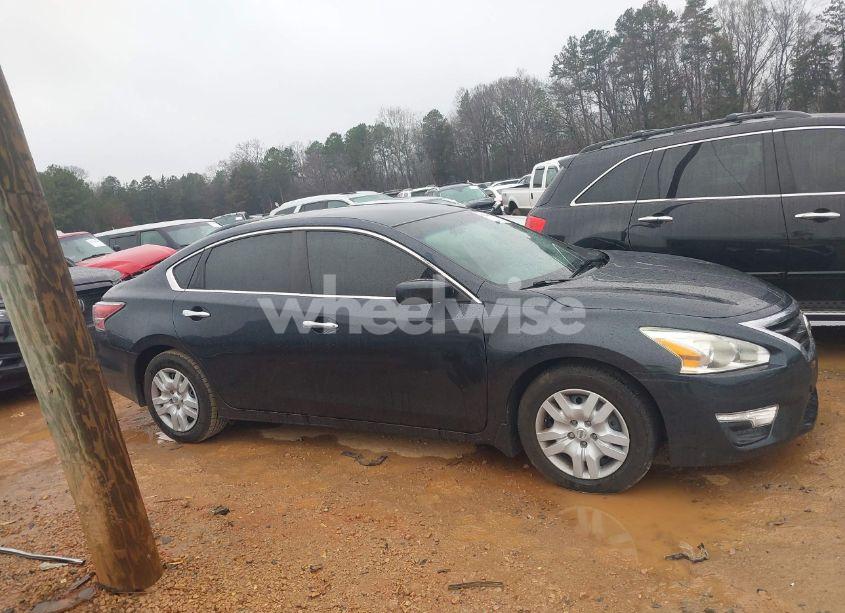 Photo 13 of 2015 Nissan Altima 2.5 S (VIN 1N4AL3AP9FC195828)
