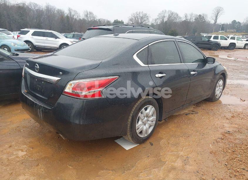 Photo 4 of 2015 Nissan Altima 2.5 S (VIN 1N4AL3AP9FC195828)