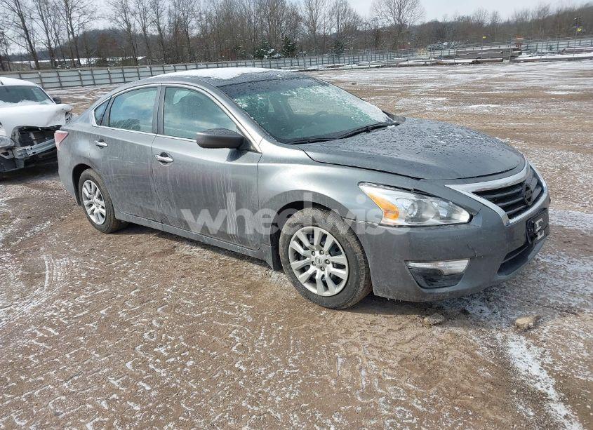 2015 Nissan Altima 2.5 S (VIN 1N4AL3AP9FC201112) main photo