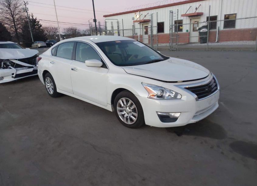 2015 Nissan Altima 2.5 (VIN 1N4AL3AP9FC204950) main photo