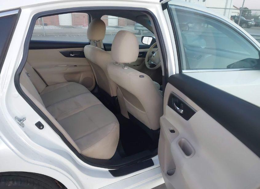 Photo 8 of 2015 Nissan Altima 2.5 (VIN 1N4AL3AP9FC204950)