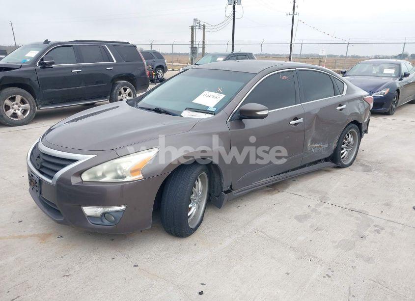 Photo 2 of 2015 Nissan Altima 2.5/2.5 S/2.5 SL/2.5 SV (VIN 1N4AL3AP9FC215334)