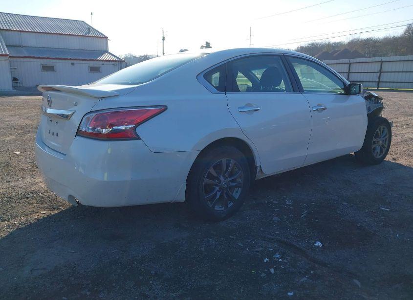 Photo 4 of 2015 Nissan Altima 2.5 S (VIN 1N4AL3AP9FC219450)