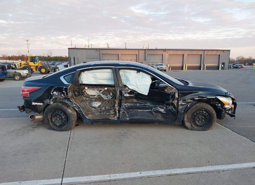 Photo 13 of 2015 Nissan Altima 2.5 S (VIN 1N4AL3AP9FC222266)