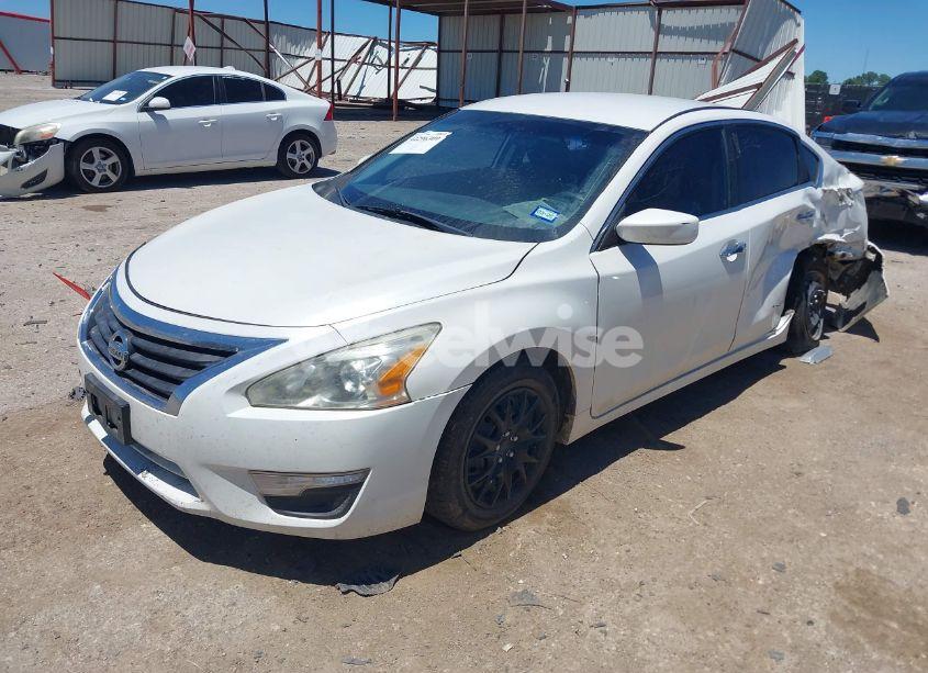 Photo 2 of 2015 Nissan Altima 2.5/2.5 S/2.5 SL/2.5 SV (VIN 1N4AL3AP9FC242274)