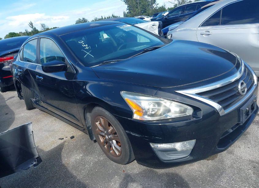 2015 Nissan Altima 2.5 S (VIN 1N4AL3AP9FC254523) main photo