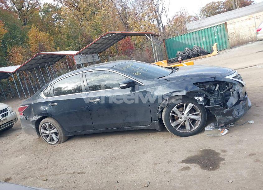 Photo 13 of 2015 Nissan Altima 2.5 SV (VIN 1N4AL3AP9FC266638)