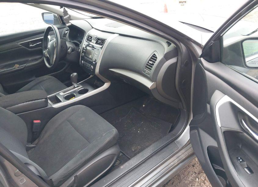 Photo 5 of 2015 Nissan Altima 2.5/2.5 S/2.5 SL/2.5 SV (VIN 1N4AL3AP9FC267207)