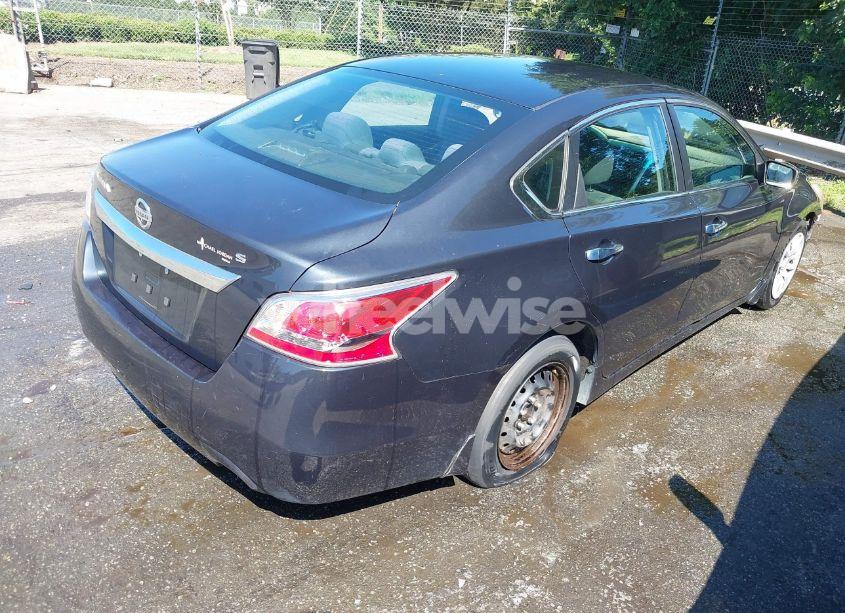 Photo 4 of 2015 Nissan Altima 2.5 S (VIN 1N4AL3AP9FC271872)