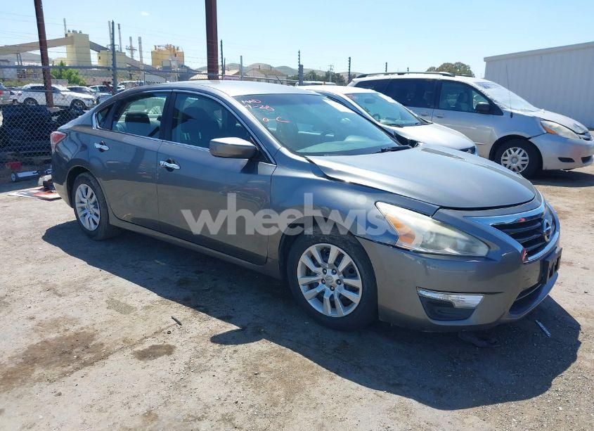 2015 Nissan Altima 2.5/2.5 S/2.5 SL/2.5 SV (VIN 1N4AL3AP9FC280586) main photo