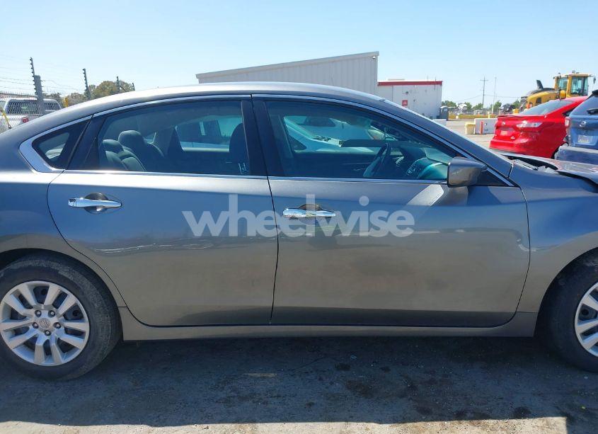 Photo 13 of 2015 Nissan Altima 2.5/2.5 S/2.5 SL/2.5 SV (VIN 1N4AL3AP9FC280586)