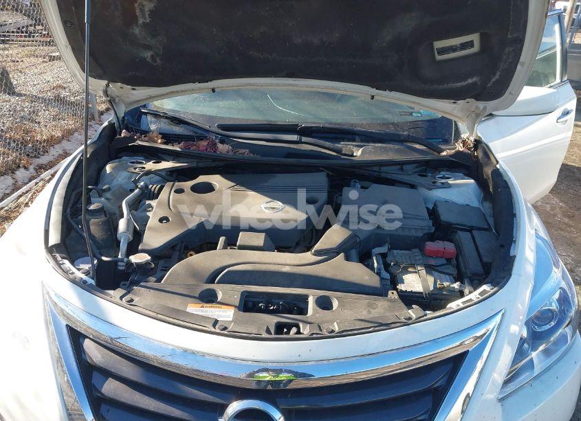 Photo 10 of 2015 Nissan Altima 2.5/2.5 S/2.5 SL/2.5 SV (VIN 1N4AL3AP9FC292365)