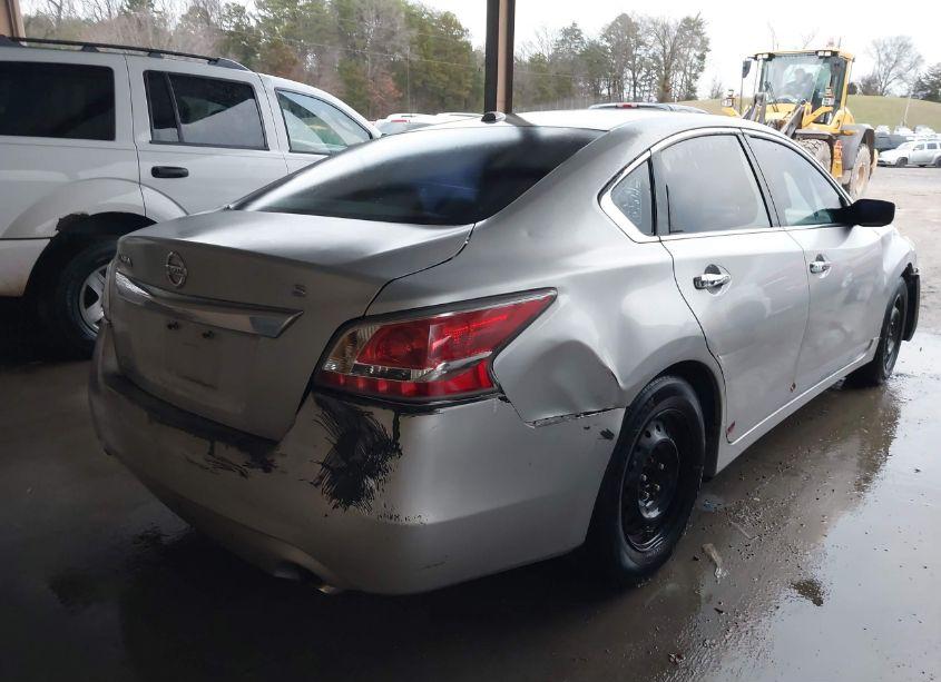 Photo 4 of 2015 Nissan Altima 2.5/2.5 S/2.5 SL/2.5 SV (VIN 1N4AL3AP9FC422161)