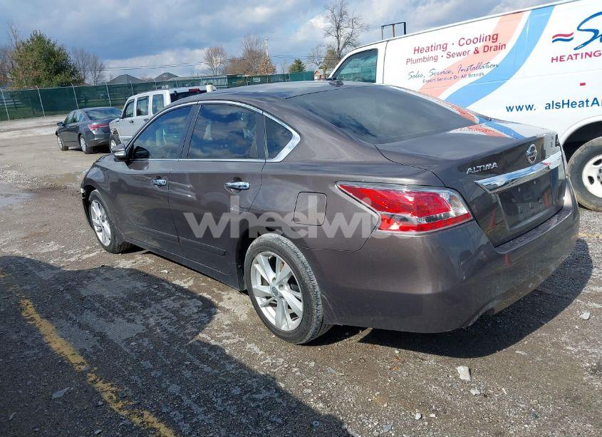 Photo 3 of 2015 Nissan Altima 2.5 SV (VIN 1N4AL3AP9FC425545)