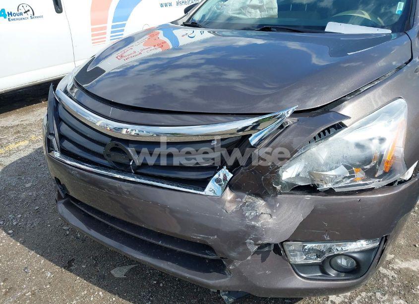 Photo 6 of 2015 Nissan Altima 2.5 SV (VIN 1N4AL3AP9FC425545)