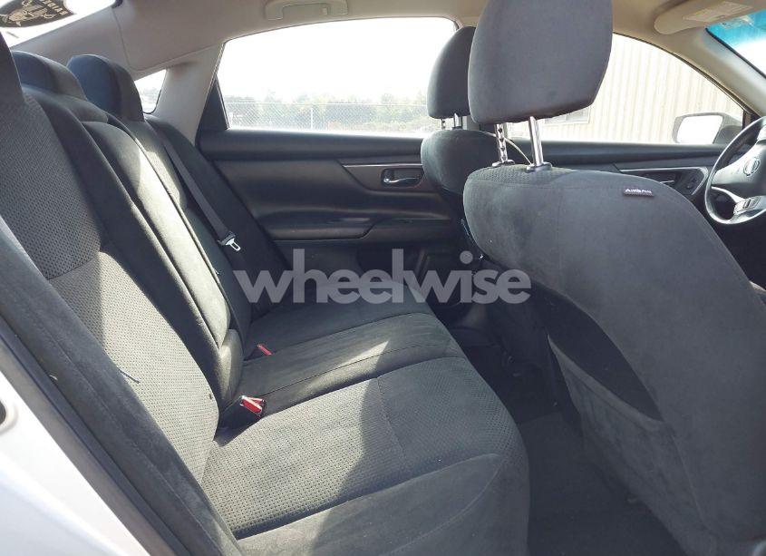 Photo 8 of 2015 Nissan Altima 2.5 SV (VIN 1N4AL3AP9FC428395)