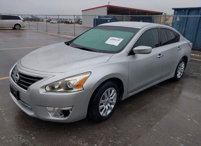 Photo 2 of 2015 Nissan Altima 2.5/2.5 S/2.5 SL/2.5 SV (VIN 1N4AL3AP9FC438800)