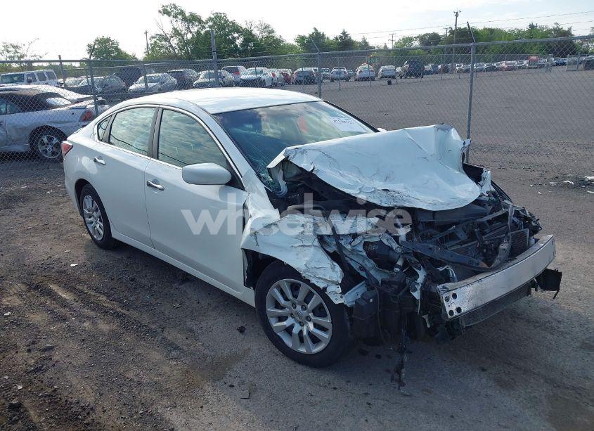 2015 Nissan Altima 2.5/2.5 S/2.5 SL/2.5 SV (VIN 1N4AL3AP9FC440062) main photo