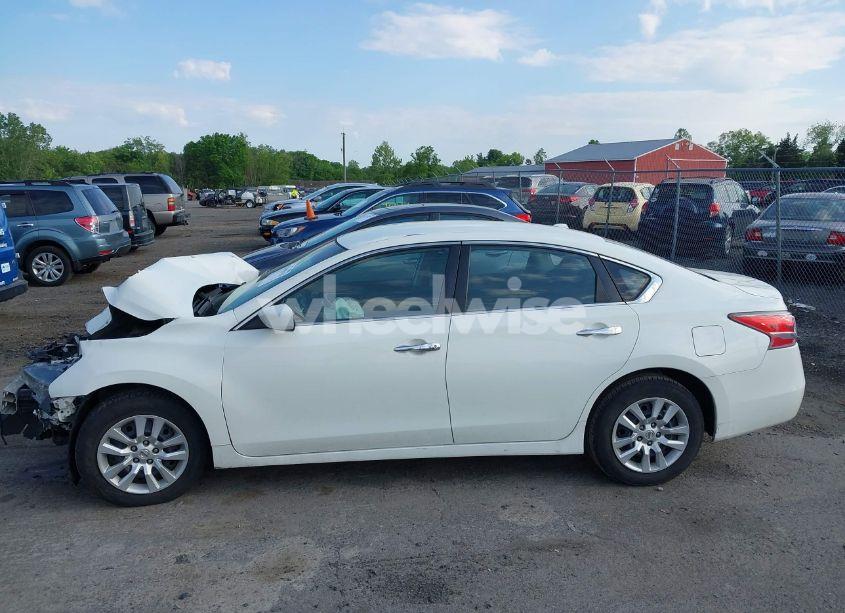 Photo 14 of 2015 Nissan Altima 2.5/2.5 S/2.5 SL/2.5 SV (VIN 1N4AL3AP9FC440062)