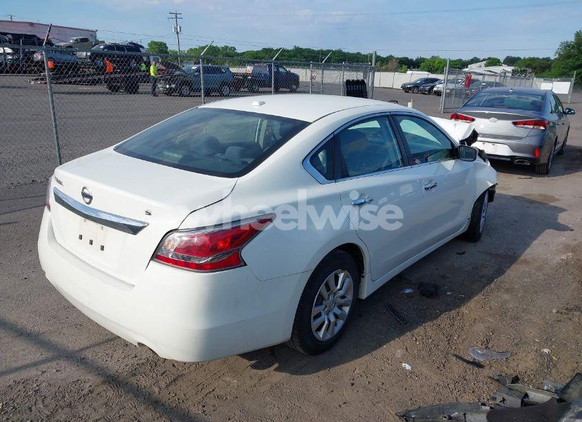 Photo 4 of 2015 Nissan Altima 2.5/2.5 S/2.5 SL/2.5 SV (VIN 1N4AL3AP9FC440062)