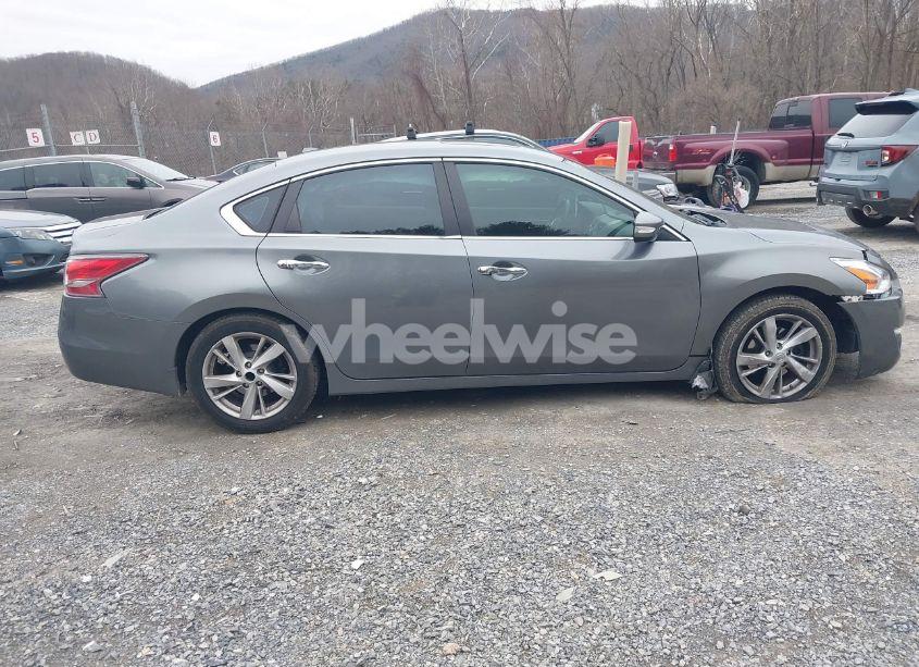 Photo 13 of 2015 Nissan Altima 2.5 SV (VIN 1N4AL3AP9FC445584)