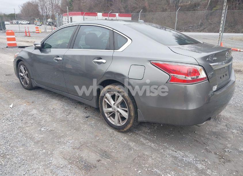 Photo 3 of 2015 Nissan Altima 2.5 SV (VIN 1N4AL3AP9FC445584)