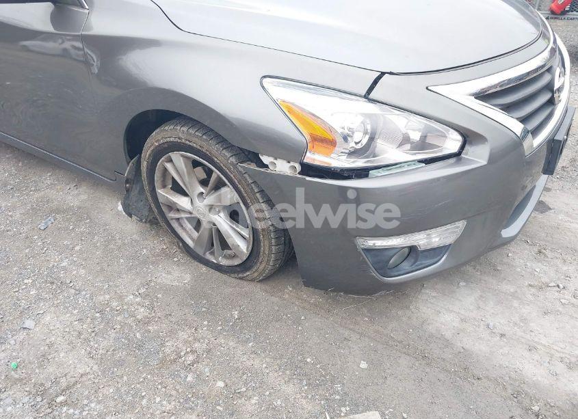Photo 6 of 2015 Nissan Altima 2.5 SV (VIN 1N4AL3AP9FC445584)