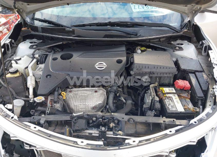 Photo 10 of 2015 Nissan Altima 2.5 SV (VIN 1N4AL3AP9FC459386)
