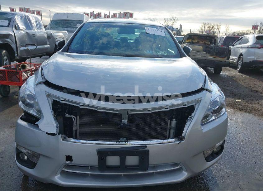 Photo 6 of 2015 Nissan Altima 2.5 SV (VIN 1N4AL3AP9FC459386)