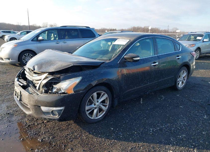 Photo 2 of 2015 Nissan Altima 2.5 SV (VIN 1N4AL3AP9FC466175)