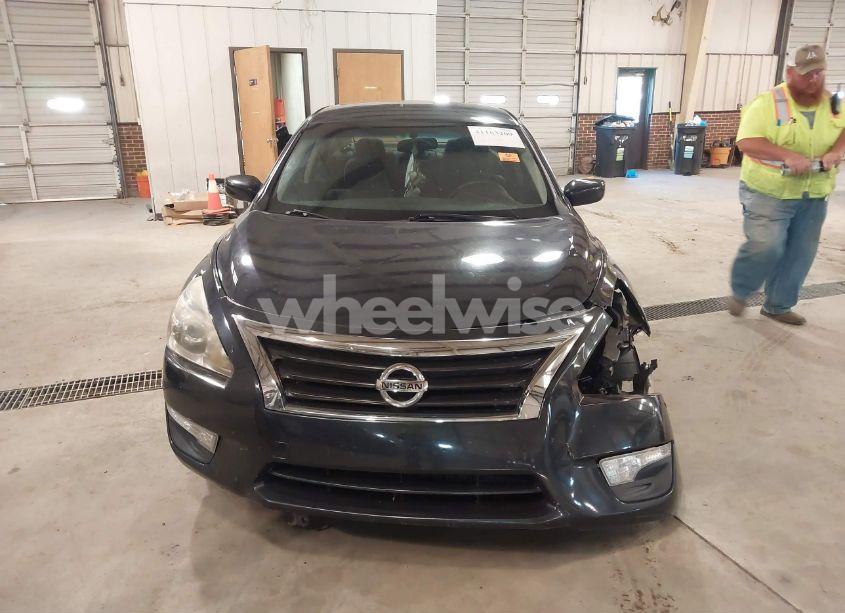 Photo 12 of 2015 Nissan Altima 2.5/2.5 S/2.5 SL/2.5 SV (VIN 1N4AL3AP9FC468279)