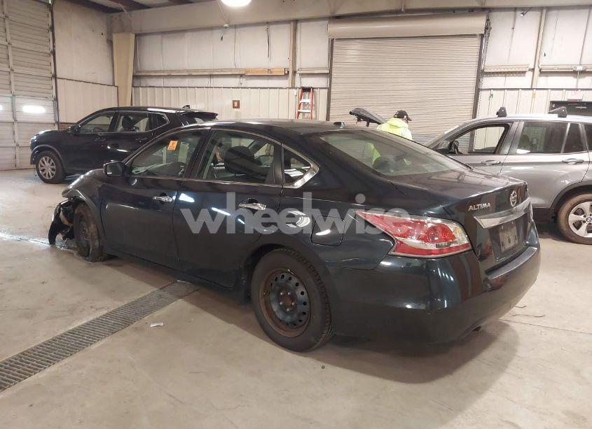 Photo 3 of 2015 Nissan Altima 2.5/2.5 S/2.5 SL/2.5 SV (VIN 1N4AL3AP9FC468279)