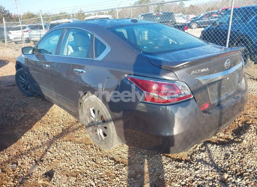 Photo 3 of 2015 Nissan Altima 2.5 S (VIN 1N4AL3AP9FC469187)