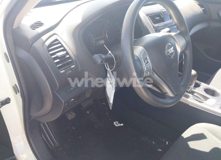 Photo 15 of 2015 Nissan Altima 2.5 (VIN 1N4AL3AP9FC476057)