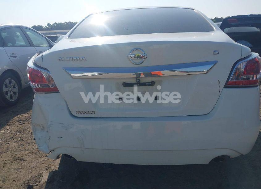 Photo 13 of 2015 Nissan Altima 2.5 S (VIN 1N4AL3AP9FC477449)