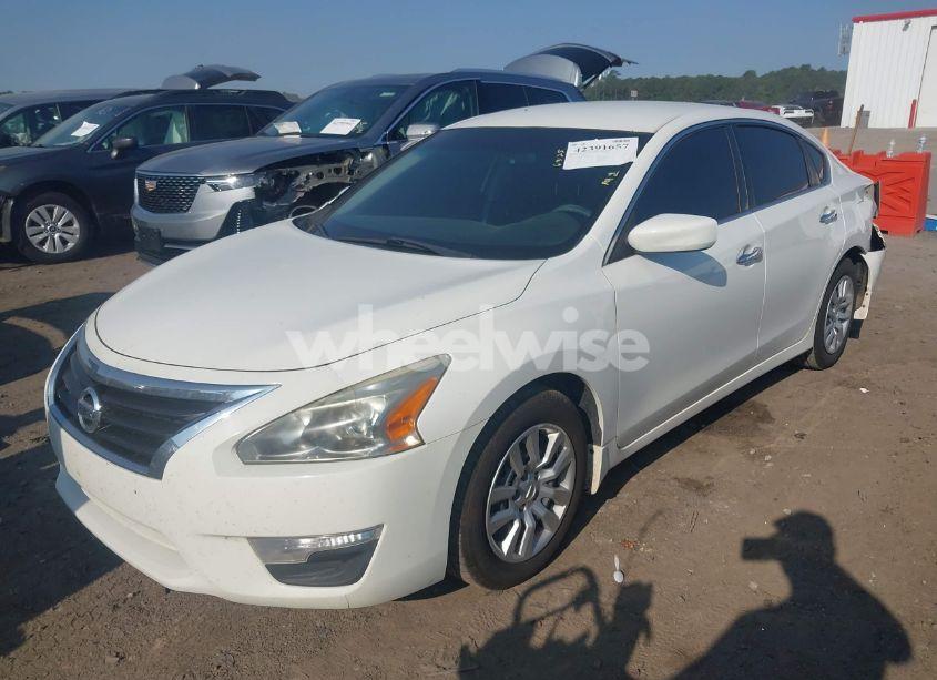 Photo 2 of 2015 Nissan Altima 2.5 S (VIN 1N4AL3AP9FC477449)