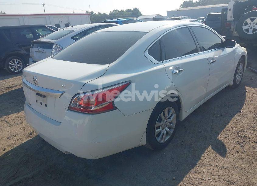 Photo 4 of 2015 Nissan Altima 2.5 S (VIN 1N4AL3AP9FC477449)