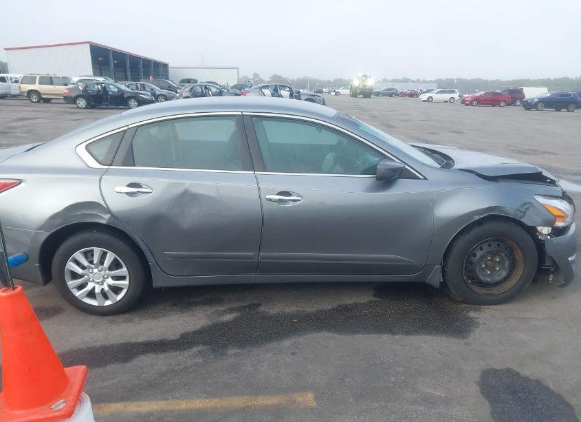 Photo 13 of 2015 Nissan Altima 2.5 S (VIN 1N4AL3AP9FC484594)
