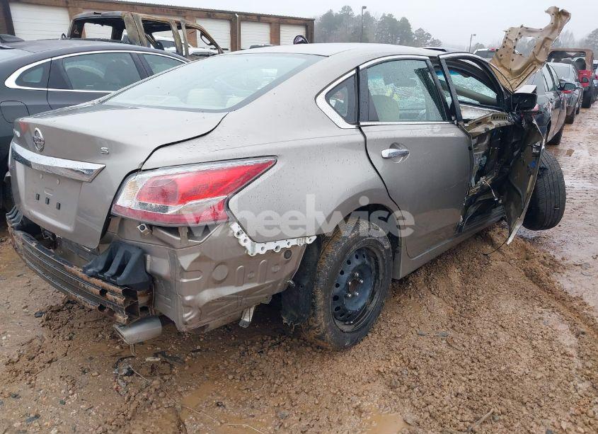 Photo 4 of 2015 Nissan Altima 2.5 S (VIN 1N4AL3AP9FC484885)