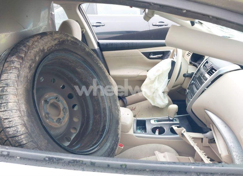 Photo 5 of 2015 Nissan Altima 2.5 S (VIN 1N4AL3AP9FC484885)