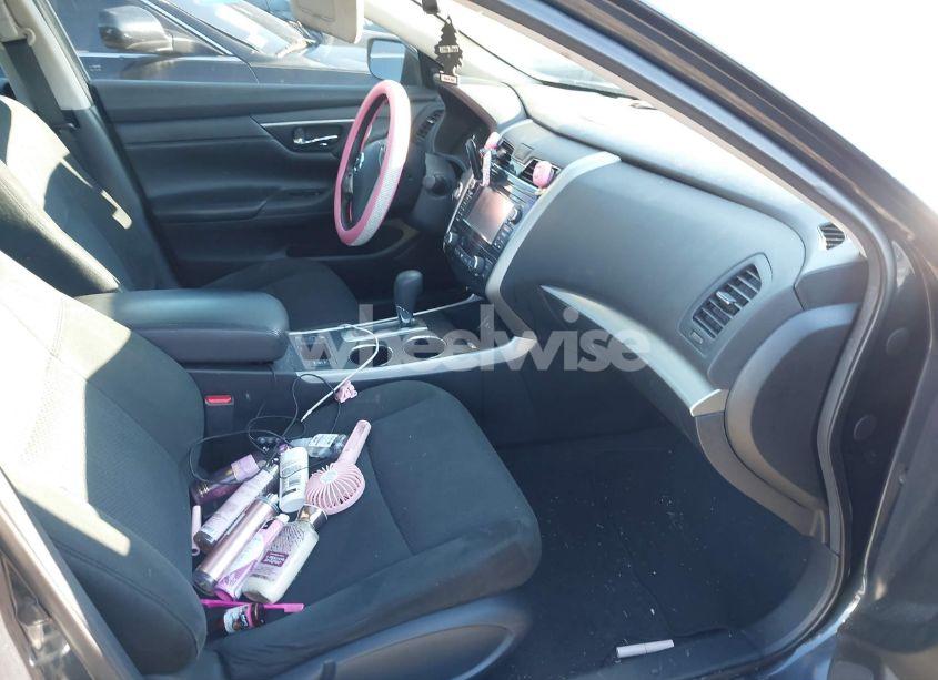 Photo 5 of 2015 Nissan Altima 2.5 SV (VIN 1N4AL3AP9FC498477)