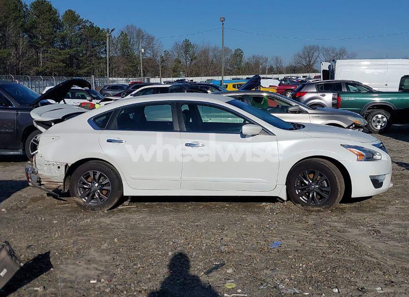 Photo 13 of 2015 Nissan Altima 2.5 S (VIN 1N4AL3AP9FC575610)