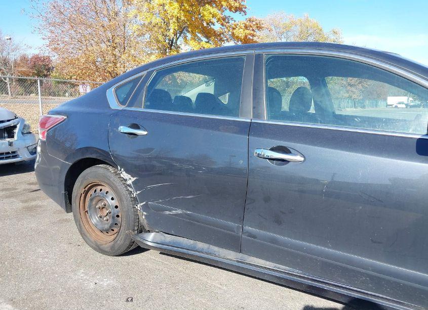 Photo 18 of 2015 Nissan Altima 2.5 S (VIN 1N4AL3AP9FC575672)