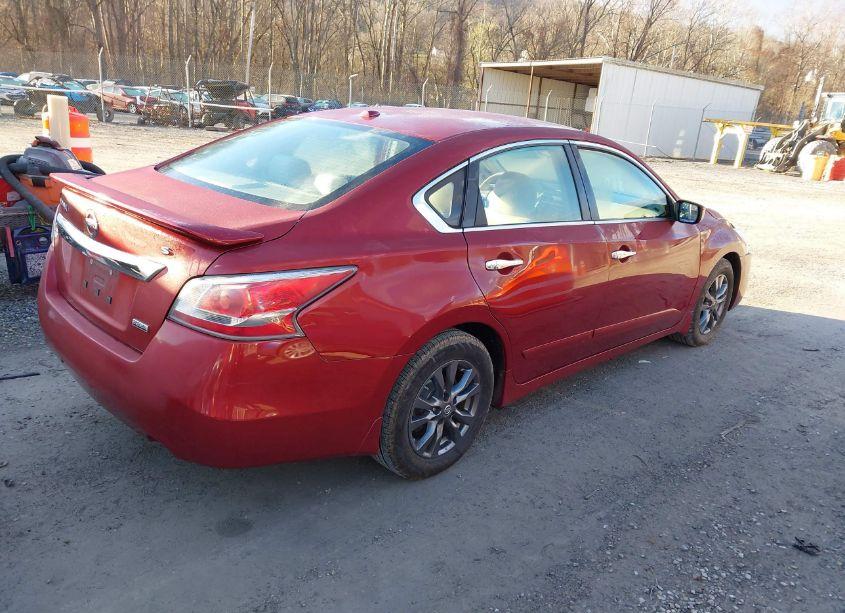 Photo 4 of 2015 Nissan Altima 2.5 S (VIN 1N4AL3AP9FC578572)