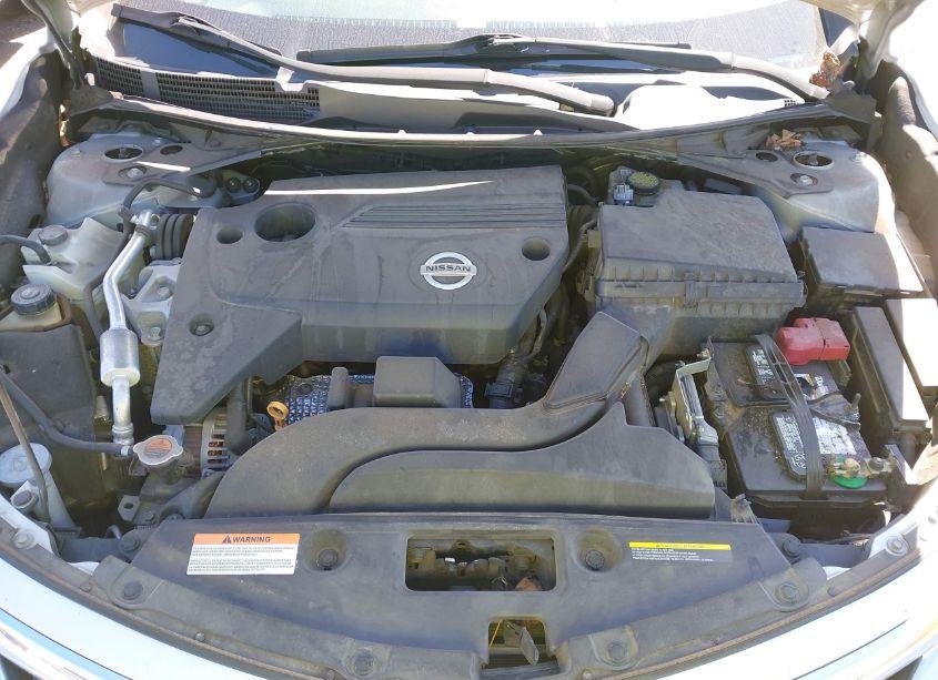 Photo 10 of 2015 Nissan Altima 2.5 S (VIN 1N4AL3AP9FC582959)