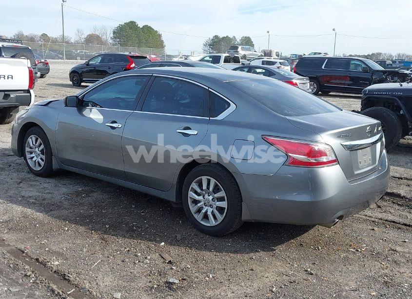 Photo 3 of 2015 Nissan Altima 2.5 S (VIN 1N4AL3AP9FC585134)