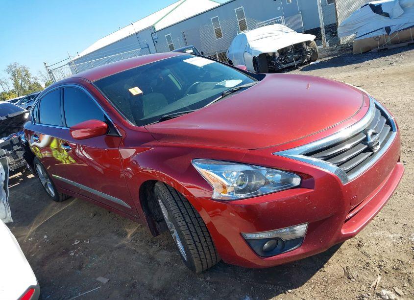 2015 Nissan Altima 2.5 SV (VIN 1N4AL3AP9FC591550) main photo